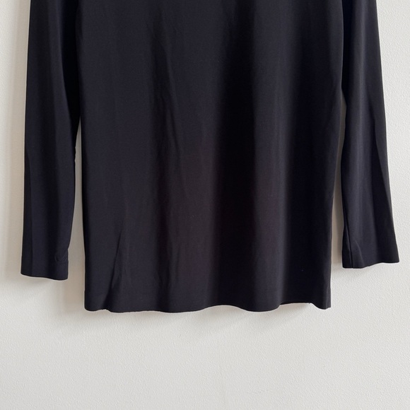 NORMA KAMALI • Long Sleeve Crew Top in Black - Picture 7 of 12